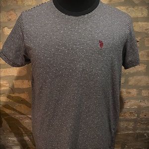 US POLO ASSN Size M  T-SHIRT